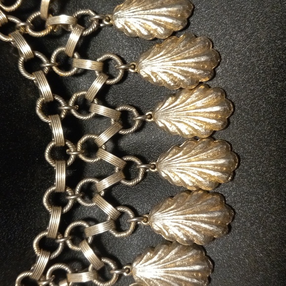 0-11 vintage gold toned leaf choker necklace - Picture 3 of 3